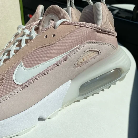Nike Womens Air Max 2090 Pink Oxford Summit White - Picture 11 of 16